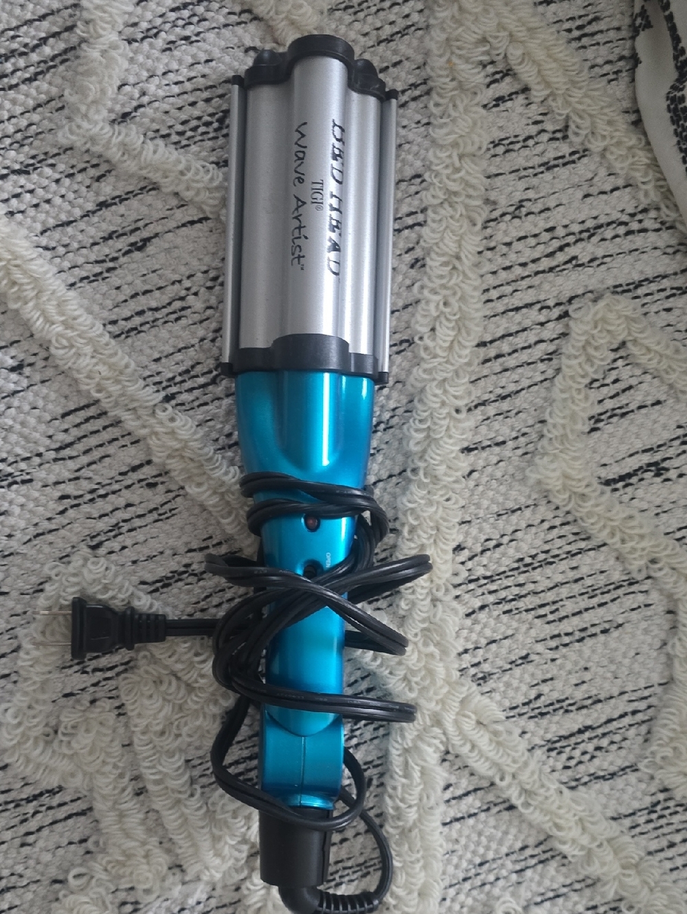 Bed Head Wave Artist Triple Barrel Waver - Teal/Silver